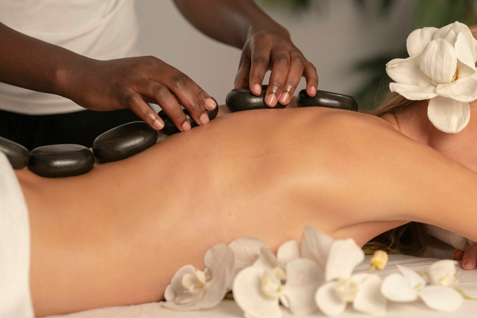 Welcoming MoonCress spa experience