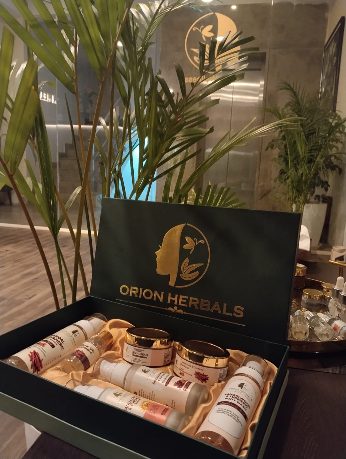 MoonCress gift box