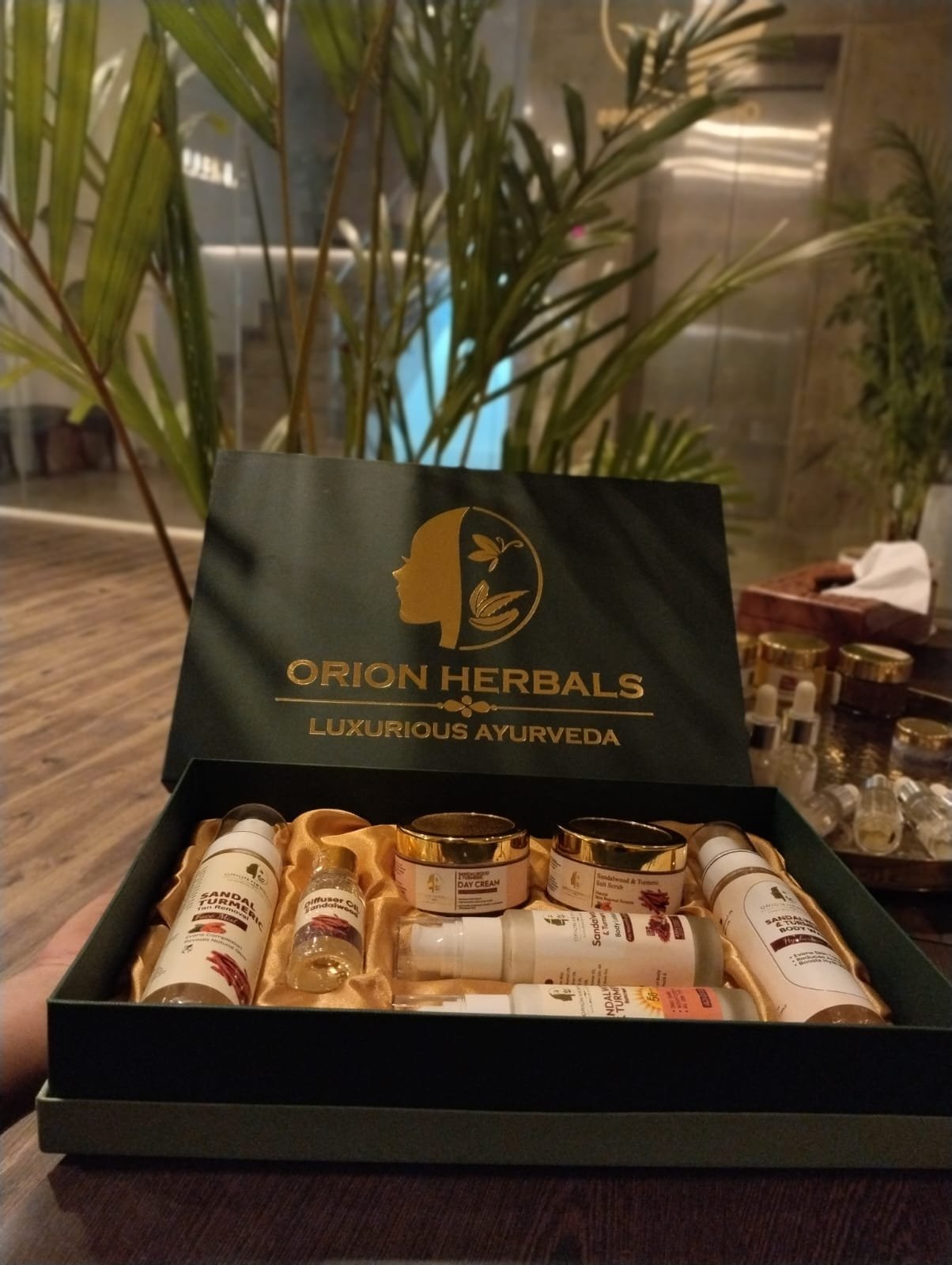 MoonCress luxury spa gift experience